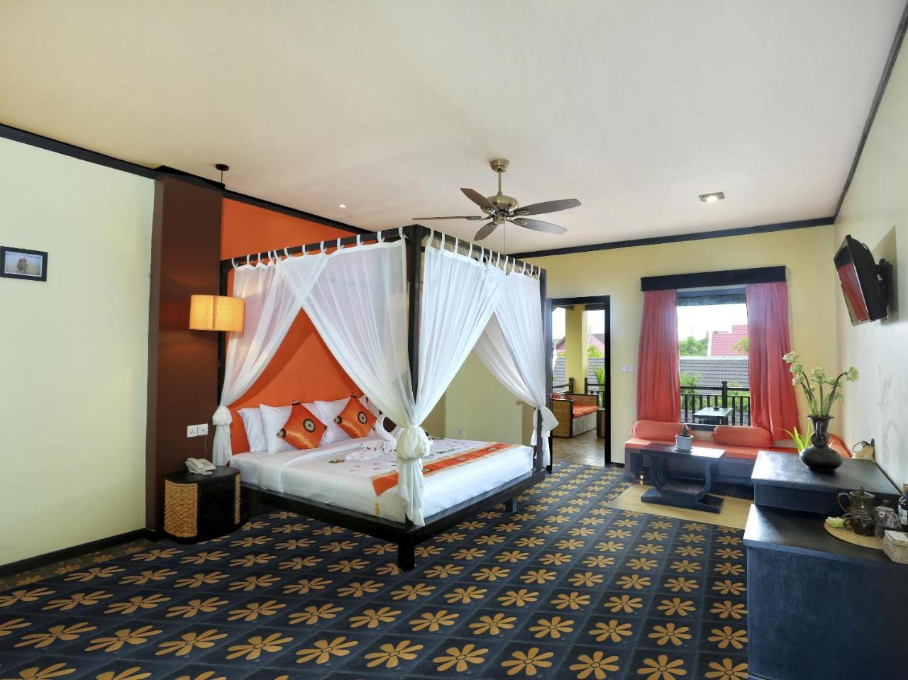 Residence Indochine Suite Siem Reap Exterior photo